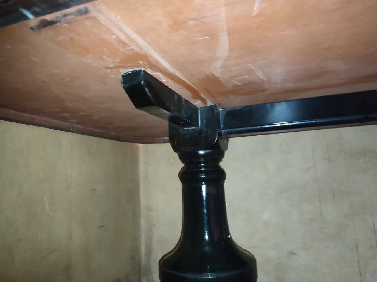 طرابيزه سفره أو ترابيزة اجتماع القرص بيتفصل عن القاعدة خشب ممتاز تربيزه 2 متر طول ارتفاع 83 عرض 100 سمك 9 للتواصل/01110145875


**إذا كنت صاحب هذا الإعلان وتريد حذفه لأي سبب، رجاءا أرسل رسالة إلى الدعم الفني**