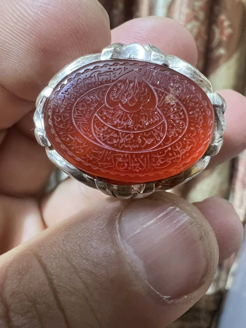 خاتم من يماني احمر كرزي صياغه ثقيله صياغه حماده مخطوط عليه ايه كرسي كامله
سعره 125 الف


**إذا كنت صاحب هذا الإعلان وتريد حذفه لأي سبب، رجاءا أرسل رسالة إلى الدعم الفني**