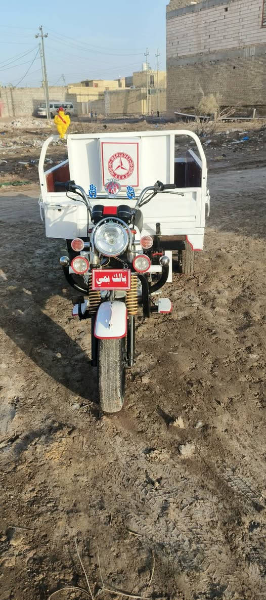 السلام عليكم ستوته دايون موديل 2013اوراق اصولي.  تعمر 26كله جديد  وكيل  اداورلك من الوكيل.  ستوته خير من الله وجاهزه. سعره مليون و 500وبيه مجال حك جيه ***********ناصريه مركز
