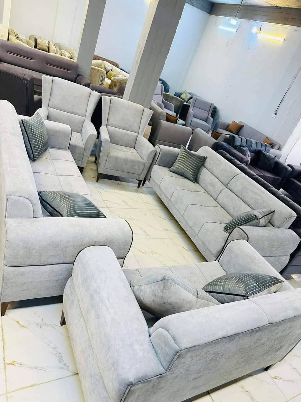 اللهم صلّ علئ محمد  و ال محمد 
السلام عليكم  .. 
 اهلا وسهلا بكم في  معمل ومعرض القصر الابيض للاثاث  ..  وحسب الطلب والموديل .. تخم قنفات .. ديوان .. تسكام مع ضمان 5 خمس سنوات
 زورونا وأهلا ً و سهلاً بكم العنوان .. الديوانية.. قضاء الشاميه  
للأستفسار  مراسلة الصفحة او واتساب ***********  او ***********
