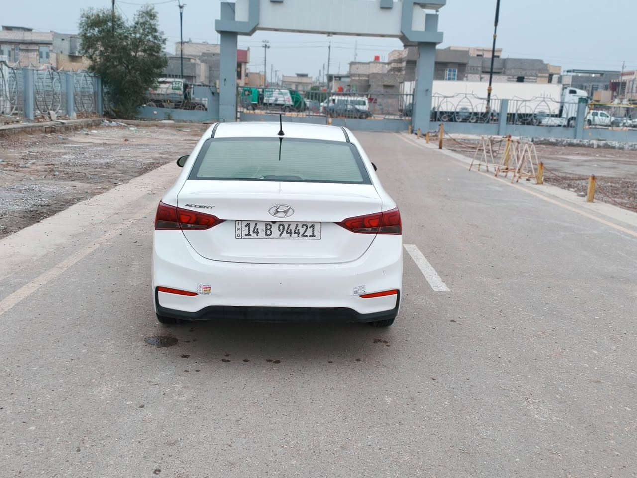 اكسنت موديل 22 رقم بصرة مكفول من الضربة وتبديل وصبغ سياره جديده وجاهزة من كلشي مابيهه اي نقص محرك وكير وحداده وتبريد شرط الفحص سعر 110 وبيهه مجال بصيط عنوان بصرة هاتف ***********
