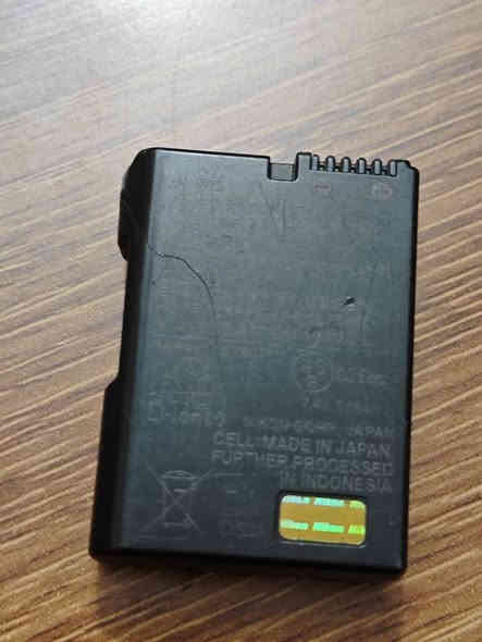 Nikon D3200
عدسة 18-55 ملي

يجي وياهة شاحنة اصلية وبطارية وجنطة ومساحة 32 غيغا

للمصداقية قفل البطارية الاصفر بيه مشكلة ما يكدر يكعد البطارية لوحده بس غطاء البطارية نفسه يكدر فرجاء مهم لا تضيع الغطاء

السعر 225 الف وقابل للتفاوض شوية

يا تجي لموقعي(بالحلة حي الحكام ورة مول الحسن) يا توصيل بس ما مضمون لأن الصراحة اول مرة حجرب توصيل منتج بس ان شاء الله خير

 الرقم *********** موجود وتساب
