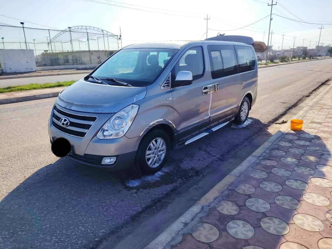 السلام عليكم ستاركس للبيع
موديل 2018 مسكر 
بيها صبع بل جاملغ الخلفي مال شركه 
سياره حلوه وخير من الله 
الستفسار التصال علا الرقم 
***********
