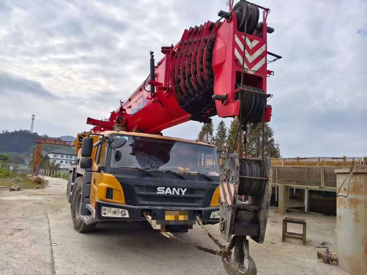 2022Y SANY STC1300C8 
85.5 m main boom
57ton counter weight
008618963213533


**إذا كنت صاحب هذا الإعلان وتريد حذفه لأي سبب، رجاءا أرسل رسالة إلى الدعم الفني**
