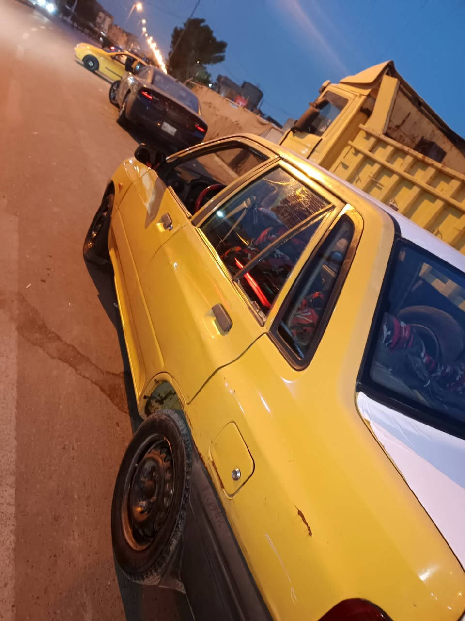 سايبه 2012 مصفره هيئه غرامه رقم بغداد انكليزي  
صدر جديد تخم تاير جديد 
مكينه خيط تبخير بيها 
السعر 26 ورقه بيها مجال حك جيه شراي يتواصل علئ هذه رقم***********
