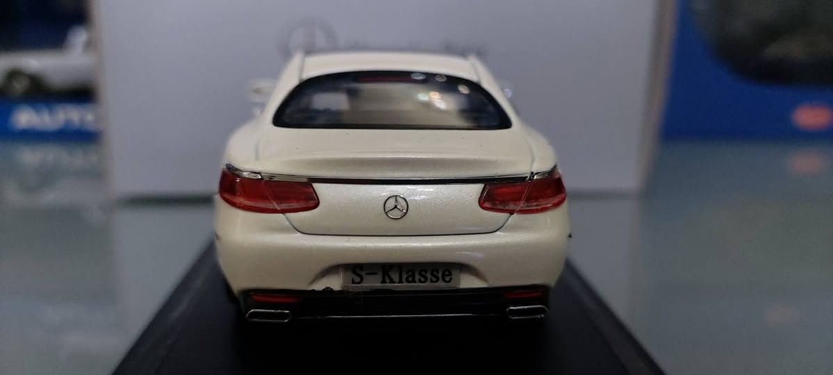 Mercedes S Class Coupe Dealer Edition Kyosho  1/43
 Messenger only


**إذا كنت صاحب هذا الإعلان وتريد حذفه لأي سبب، رجاءا أرسل رسالة إلى الدعم الفني**
