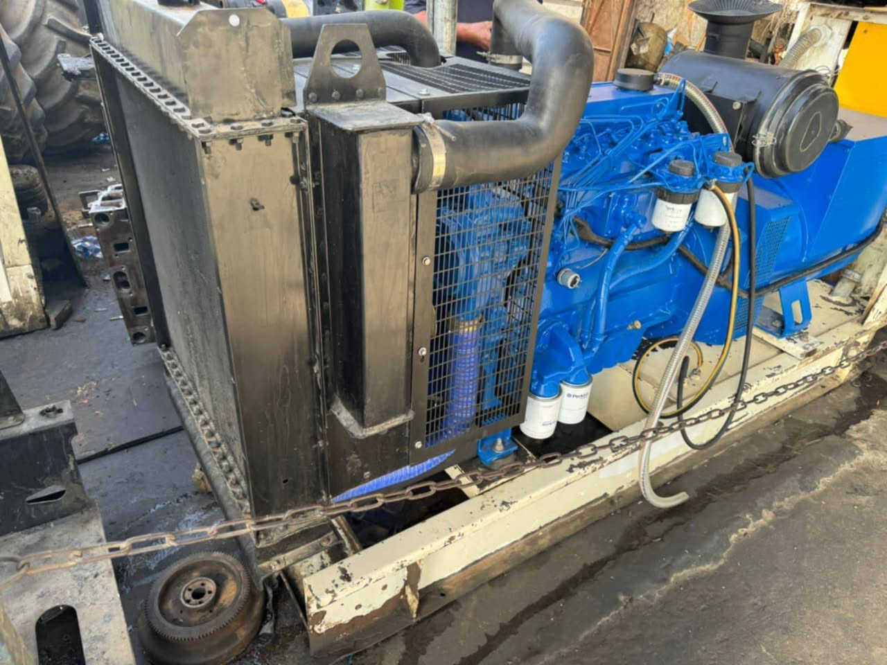 موالده ١٥٠ كيفي بيركنز انكليزي ٦ سلندر شاصي شغاله على حمل لا صرف ولا تبخير توليد لوري سومر حمايه شاشه حساسات شغاله سعره ٥٥ العنوان بغداد مجمع المشن للاتصال ***********
