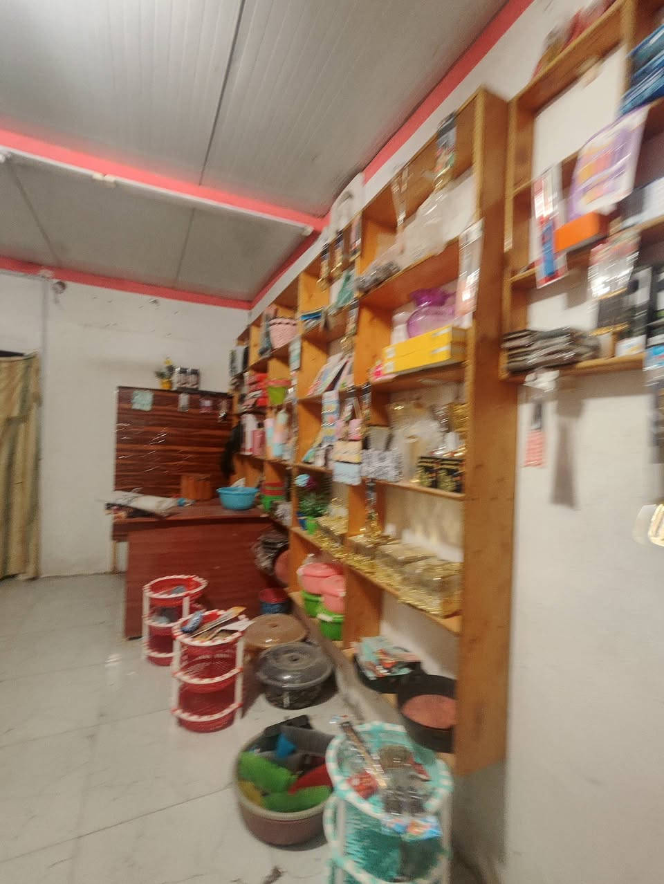 غراض حاجه الف للبيع شلعه 
ارخص من جمله /قضاء المدينه ***********
