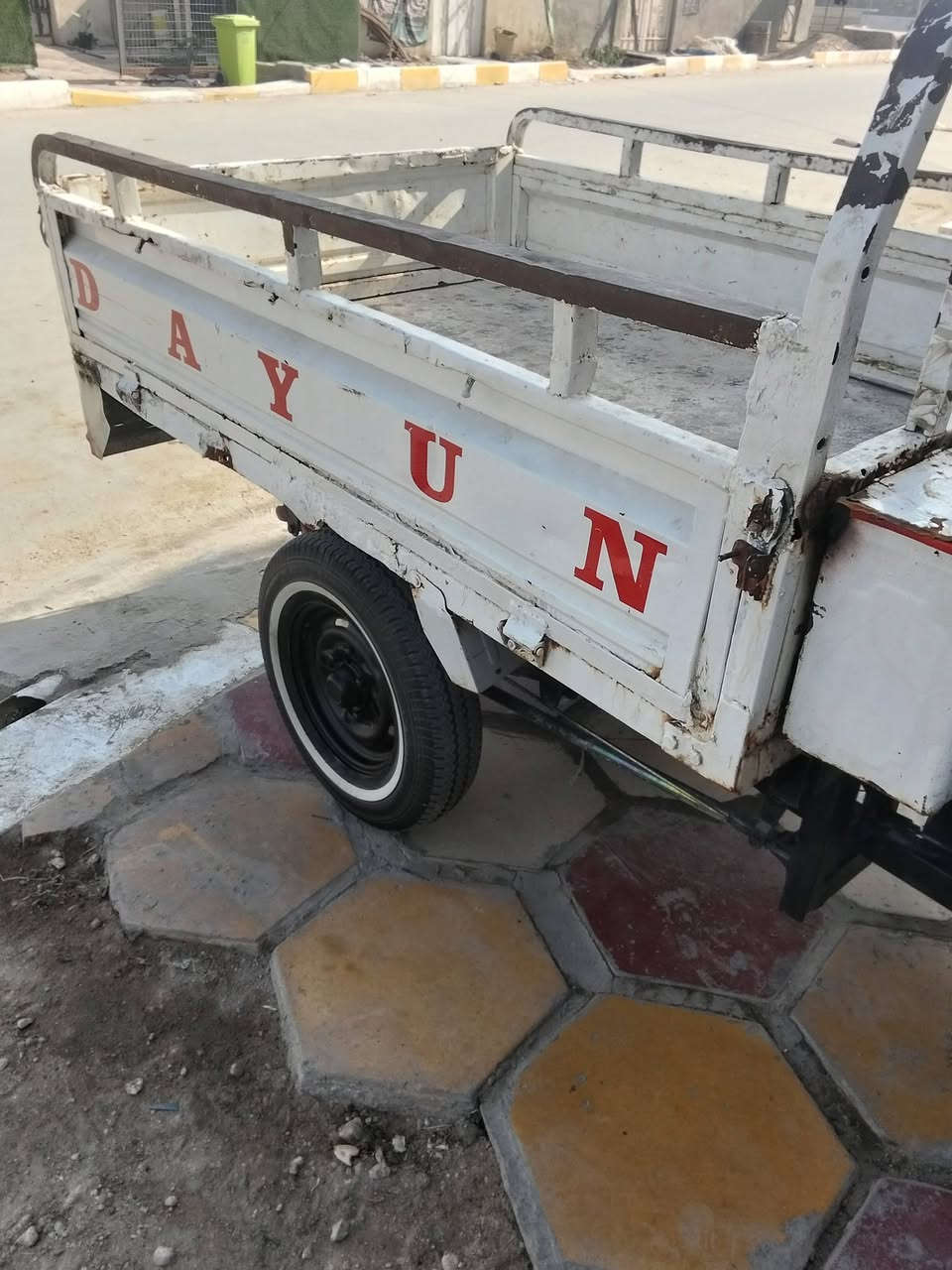 موديل 2012
تعمير جديد 
السعر 1450 
حي الشهداء
***********
