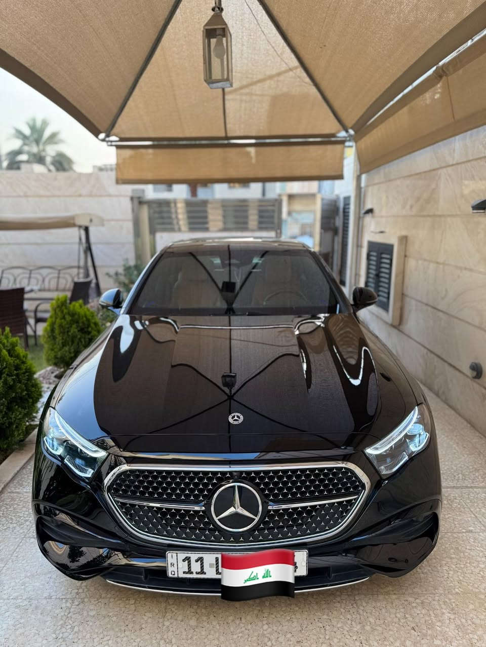 مارسيدس E200 2025 وكاله MEC  رقم بغداد رقم مميز 
ماشية 5000 كيلو متر 
ضمان الوكاله +صيانه مجانيه كل 10 الف كيلو 
سياره فول مواصفات وعليه كت amg بلادي من الشركه
 وتغليف ppf يم GMC FILM
مكان السياره بغداد اليرموك
السعر 110,000,000 مليون دينار 
للتواصل ***********
