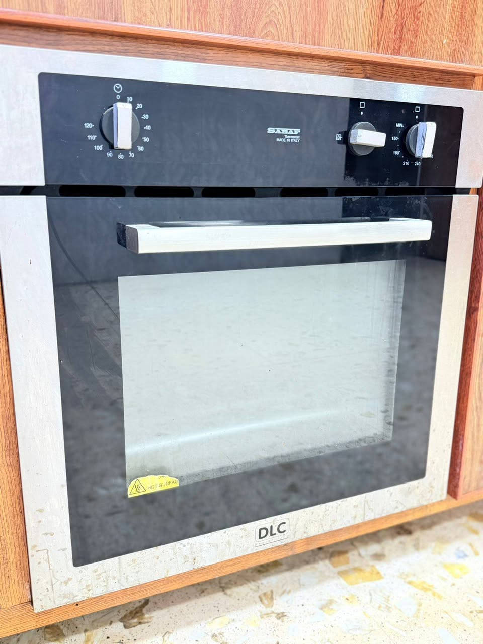 طباخ للبيع مع الفرن ماركه dlc مشعل الفرن الفوك فقط يحتاج صيانه سعر ٣٠٠ وبي مجال للشراي فقط كما مو ضح بالصور مراسله ع الخاص


**إذا كنت صاحب هذا الإعلان وتريد حذفه لأي سبب، رجاءا أرسل رسالة إلى الدعم الفني**