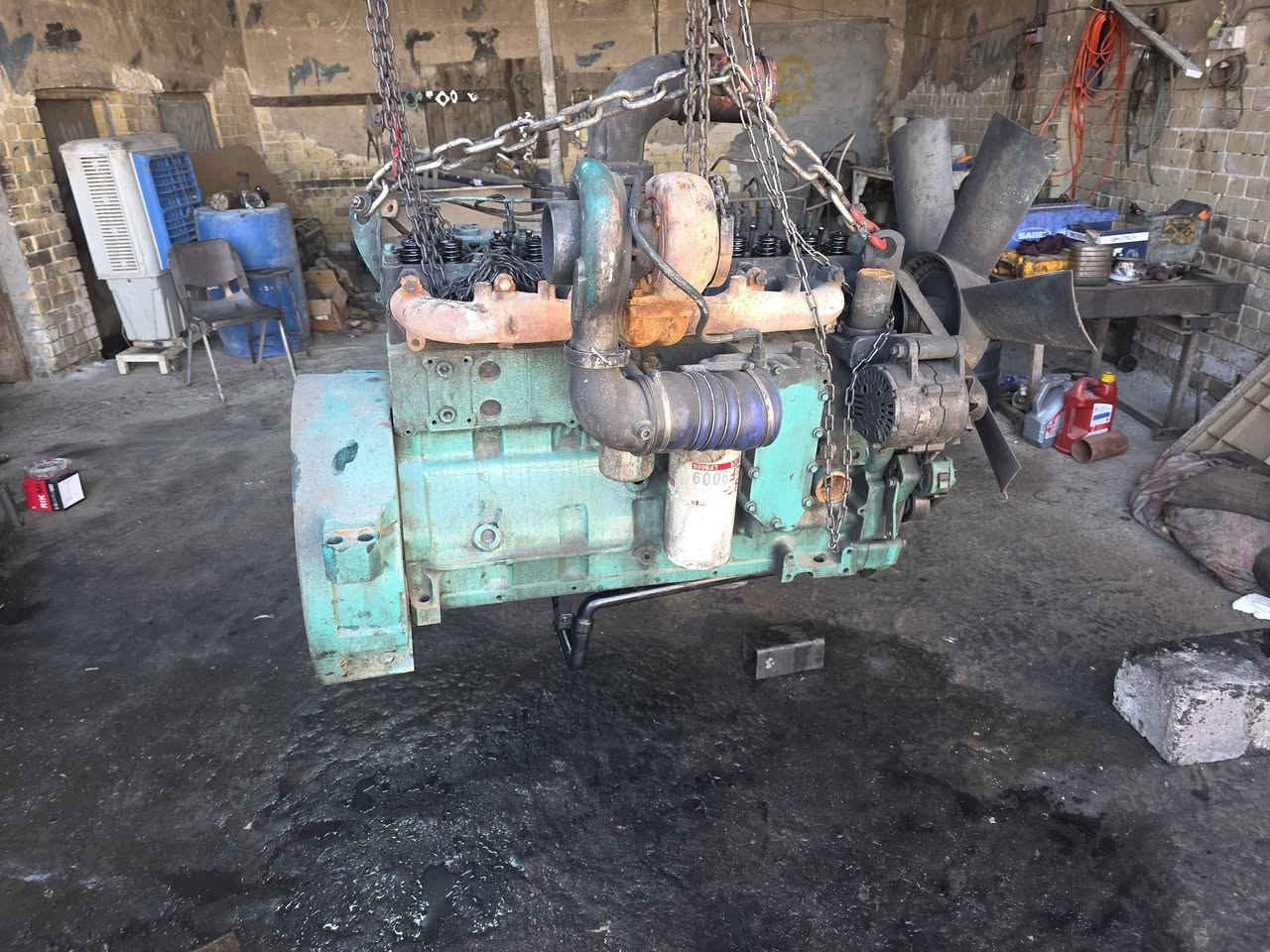 مكينه كمنز. 12 ولف  ستندر  مكينه فقط كاسره جواكيك  لاتبخير ولاصرف  
سوبر تعبان وبدون جعب بم 
السعر مليون 
***********
