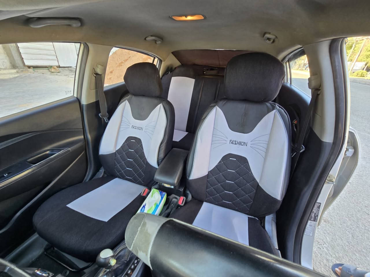 كيا ريو خليجي مكفوله محرك 1600 هزه جديده كير مكينه مكفولات موديل 2012 رقم الجديد وسنويه ب اسمي مكاني كربلاء السعر 78 ورقه وبيه مجال بسيط ***********
مكلف بل نشر اتصلو عله رقم
