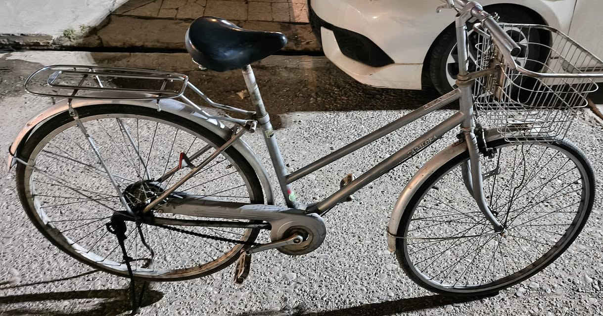 بايسكل حجم ٢٧
بايسكل كلش نظيف ما بيها أي نقص كل شي شغال ١٠٠٪ سعر 80 وبيها مجال


**إذا كنت صاحب هذا الإعلان وتريد حذفه لأي سبب، رجاءا أرسل رسالة إلى الدعم الفني**