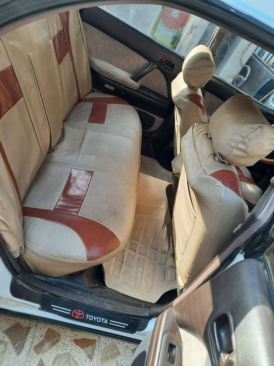 بطه مكفوله من الكص والنقل الجثه والضربه والصبغ العام سياره جاهزه حداديه وتخم تاير ومكينه وكير كفاله وشاشه وكامره ما ناقصه شي مكانها ميسان المجر الكبير سعرها ٥٠ وبيها مجال ***********
