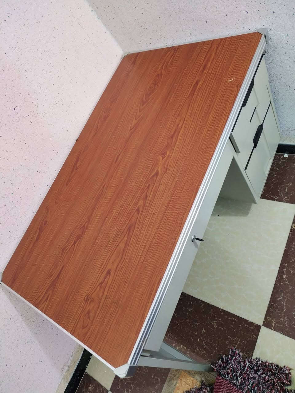 السلام عليكم ميز مكتبي للبيع نضيف كلش سعره ١٢٥
وميز ثاني مال غراض ياخذ هواي غراض وبي ٤ خانت وحديد قوي


**إذا كنت صاحب هذا الإعلان وتريد حذفه لأي سبب، رجاءا أرسل رسالة إلى الدعم الفني**