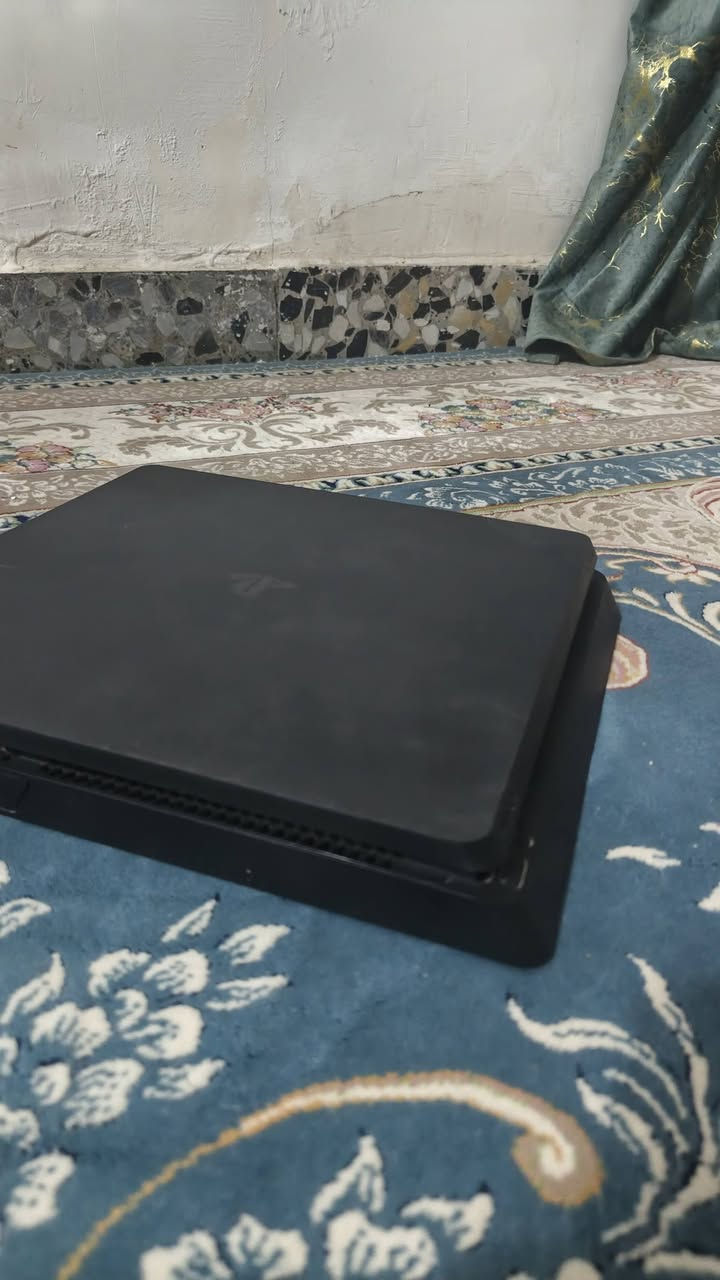 بلي 4 سلم للبيع
بلي فور سلم
الحالة: مستعمل
السعر: 150
الملاحظات: الجهاز يشتغل بس بيه مشكلتين:
• ما يقبل التحديث
• الأقراص ما تدخل
•الجهاز مفتوح

المرفقات: جوستك
التسليم: بغداد /حي الجهاد
التواصل خاص
او
***********
