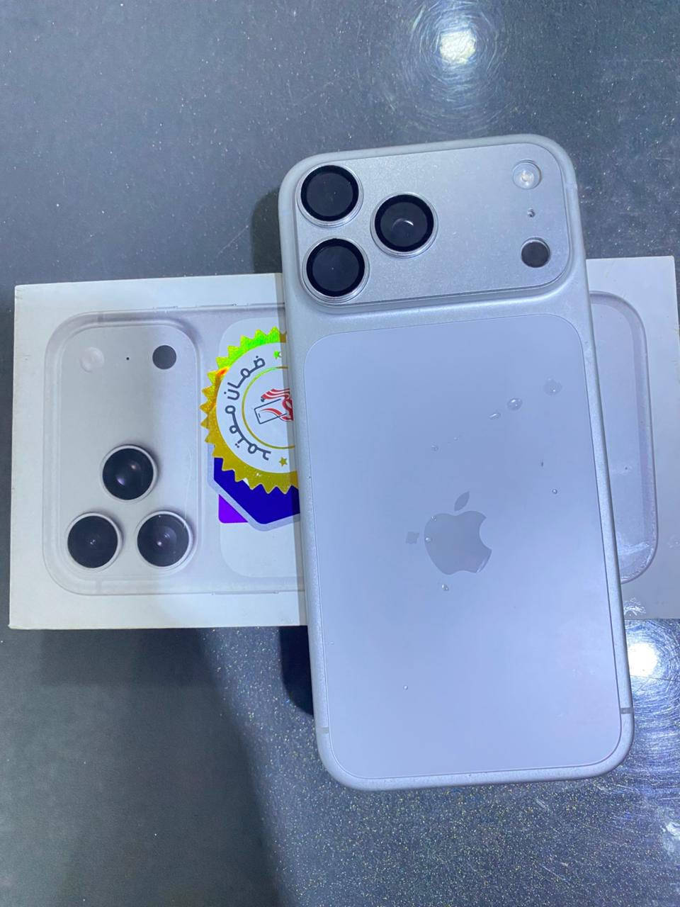 17 بروً ماكس لون ابيضّ مميز شريحه ايسم   نضافه 100 /مشحونه  50مره شرق اوسط مكاني نجف ***********
