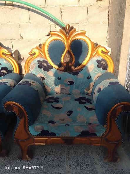 سلام عليكم كرويتات للبيع سعرهن 125بيه مجال خمس كرويتات ***********
