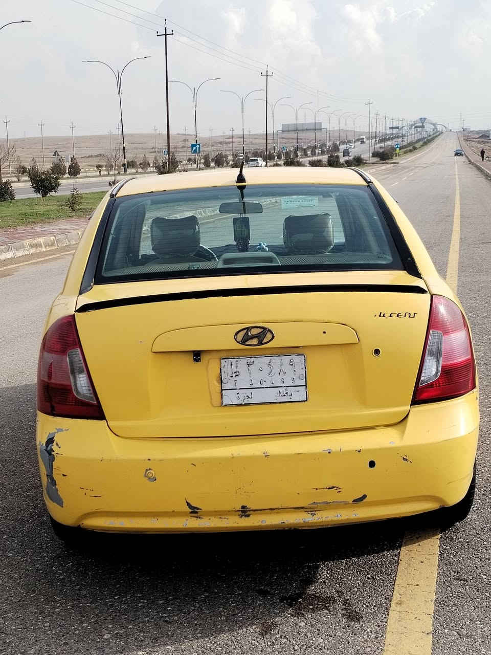 السلام عليكم للبيع اكسنت موديل 2006 بيه ضرر بل صندوق موضح بل صورة مكينه جديده كير اوتوماتيك جديد طخم نضيف رقم بغداد مشروع وطني
السعر 65 ورقه                                                    موصل حي سومر ***********
