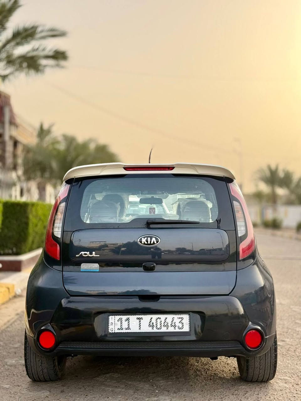سلام وعليكم كيا صول موديل ٢٠١٦ الحادث امريكه بنيد فقط
وهنا بل العراق صار بيه بابين وجاملغ اثر شخط بدون دواخل
وسونار مرفق بل منشور وكلشي واضح كدامك  
فول مواصفات عد الفتحه ولبصمه 
تو كلر يعني قماره بيضه بلاديه 
مكينه ٢٠٠٠  مكفوله
 لاتبخير لاتنقيص مكفوله
شاشه اصليه كامره دواره 
كشن السايق كهرباء 
كشنات جلد اصلي داخل لونين  وبعد بيه هواي مواصفات 
تحكم ستيرن 
ويل جبير 
سياره ماشيه حقيقي ٩٠ الف 
 رقم بغداد نكليزي تحويل ثاني يوم هزه جديده 
سعر (105) وبيه مجال حك جيه
مكاني بغداد الرصافه 
*********** الشراي يتصل
