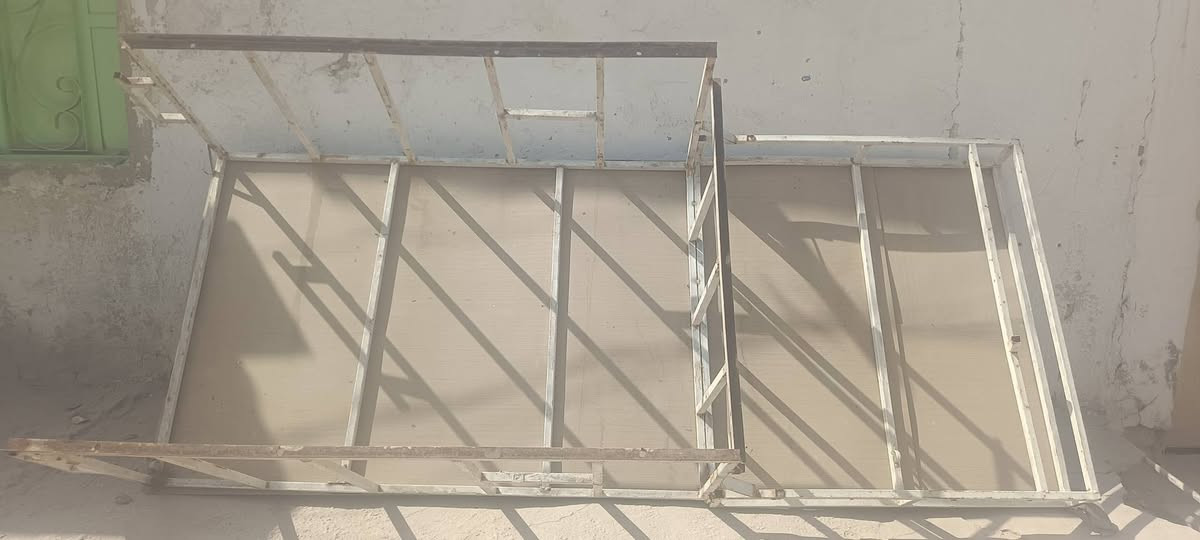 السلام عليكم محجر للبيع سعر 70مكاني نجف شرع المدينه ***********
