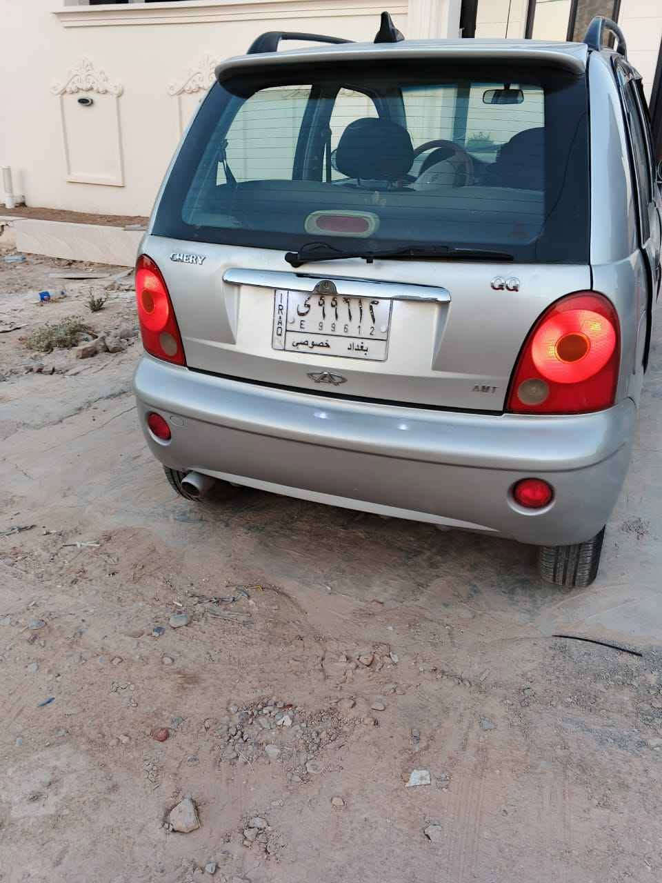 كيو كيو للبيع
سياره جاهزه كير محرك 
تخم تايرات 
باتري 
مابيها صبغ فقط تكحيل ودعاميه خلفيه صبغ 
سنويه نافذه شهر الرابع سنويه باسمي 
سياره حلوه وجاهزه 
السعر 30 وبيها مجال 
مكانها تكريت الديوم 
للاستفسار *********** Singapore

