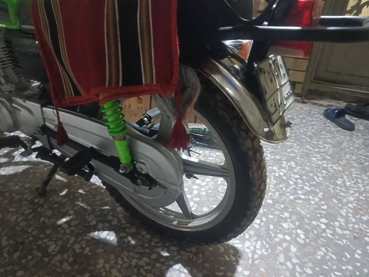 سلام عليكم شونكم شباب دراجه يراني شلامجه اوراق كمرك الدراجه فول مكفوله كفاله عامه يرادله ترتيبات بصيطه الدراجه طير بيه وما تكول اخ المحرك ما ممدوه علي صبانه مكاني بغداد ابو غريب سعره 800 وبيه مجال والدراجه هاي ربح مو خساره وخابرني وبيك خير وددل رقمي ***********
