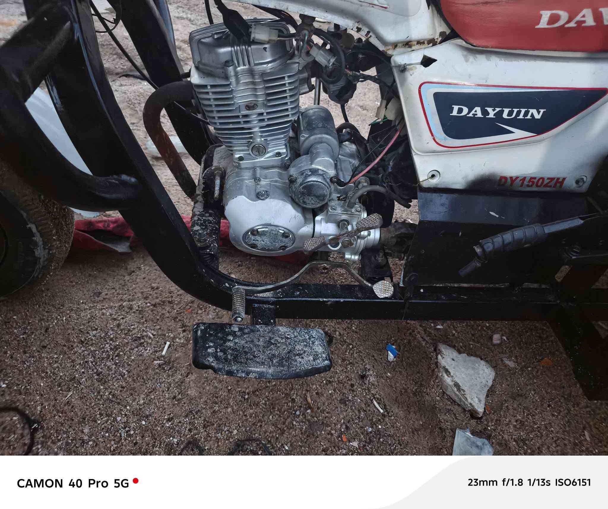 سلام عليكم ستوته البيع اوراق اصولي الموديل 2018جهازه من كلشي كهربيات جديده تعمير كله جديد اذا مرواس هم اروس حته لو تعبانه وفرق عادي 1400 وليها مجال حك الجيه العنوان شطره *********** رقمي بيه وتساب راسلني وتدلل
