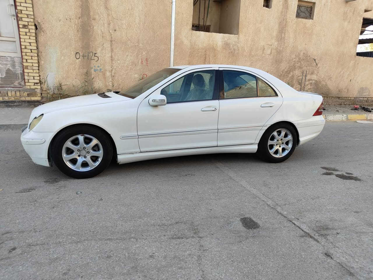 مارسدس موديل 2005 C230 ادوات مكفوله كفاله عامه من الكص والضربه والصبغ محرك محور بطه جديد حداديه وتايرات جدد السياره احله من الصور السعر 38 / *********** /*********** العنوان الناصريه
