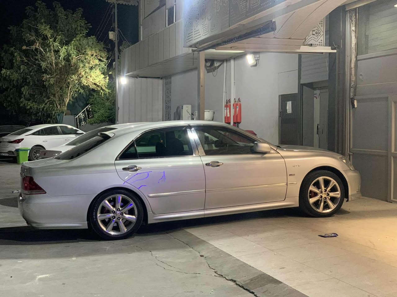 سه ره تا به ناوي خواي گه وره و ميهره بان 
شاهينه ى ٢٠٠٥ مووس
    ١٨٢ بي دووكه ل 
كامل مه سروفي كراوه و ١ هه زار مه سروفي ني يه 
ويل دنگه ي ئستيل تايه كاني تازه يه 
سه ياره كه مالي دۆستە 
ناو ڕەشە کوشن شاموا 
ساج سور سوکان حە یزەران
ناوی لە دەری جوانترە
دە بڵو لە وی HKSلە سەرە بەرزو نزم ئەکات
بە شەرتی فەحس و سۆنەر سە قف و حیزام بە شەرت
بەشەرتی گێڕو مە کینە 
هایدرۆلیک و ڕۆنی مە کینە تازە گۆڕیاوە 
فیت پەمپی تازە گۆڕیاوە 
پاتری تازە گۆڕیاوە 
‎تكايه ئه گه ر موشته ري نيت سه رمان مه يه شينه ته له 
‎فونت كردو سعرت وه دل نه و مه يه ژه هه يه به وه نه ئه گه ر هه يه برؤ بيسينە 
***********-*********** كالار, السليمانية
