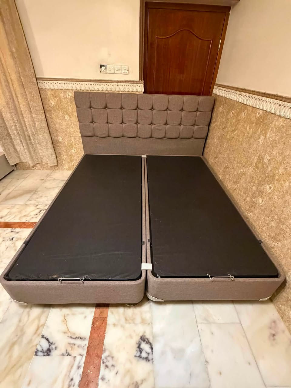نفرين جربايه  مساحه ١٨٠ اخت جديده مشتريها ٣٨٥ الف اريد ابيعها ب ١٦٠ الف مستعمله شهر
مكاني بغداد الجديدة - النعيرية 
رقمي ***********

