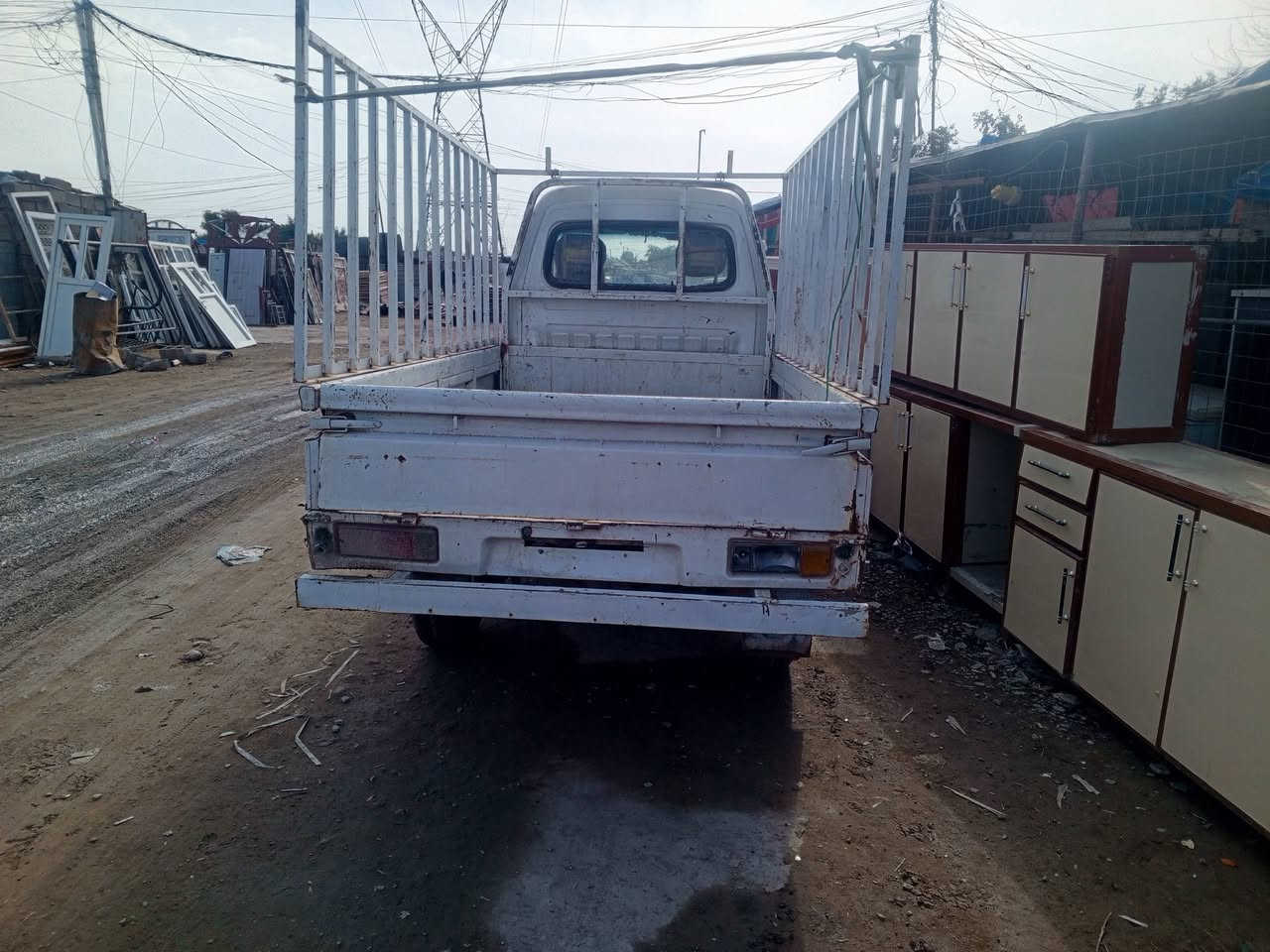 فاو للبيع مكفولة من كير و محرك شرك بلاديه مكان تكريت نهايت شارع الحتفالات رقم الهاتف ***********
