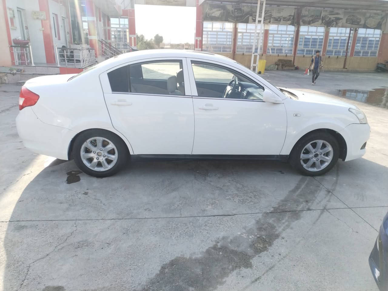 للبيع شيري E52014 السيارة جاهزة للاستفسار الاتصال ***********
