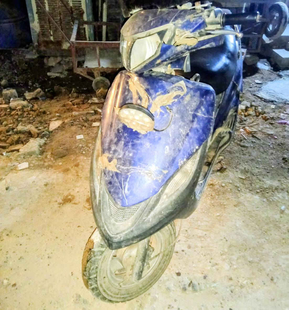 من رخصت مدير الكروب 
دراجه ماكس محرك جديد قبل أشهر امبدله مال رمبه فقط كاطعه ناريه ابيع. عل الموجود  سعر 250 عنوان بغداد مراسله أو تصال *********** بغداد, العراق
