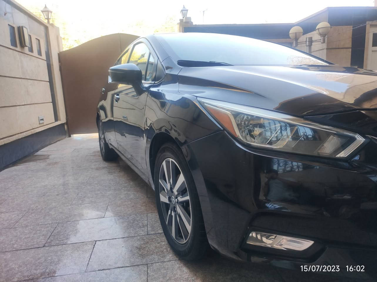 نيسان فيرسا 2020 SV رقم بغداد  
مواصفاتها 
بصمه 
رادارات امامي خلفي 
توقف ذاتي امامي خلفي
نقطه عمياء 
شاشه كار بلي 
كاميرا دواره 
ويل كب 16
محرك ١٦٠٠ السيارة اقتصادية جدا 
صدر جديد كامل تخم تاير جديد التبريد والتدفئة شغال 
ماشية 106 الف كيلو فقط 
حادث مثل ما موضح بالصور امريكا وبيها ضربة بالصندوق  بالعراق السيارة كلشي مابيها 
اني جانيها للسيارة مو بياع شراي 
السعر 116 ورقة بيها مجال واني حاضر 
مكان السياره بغداد شارع فلسطين  للتواصل 
***********

