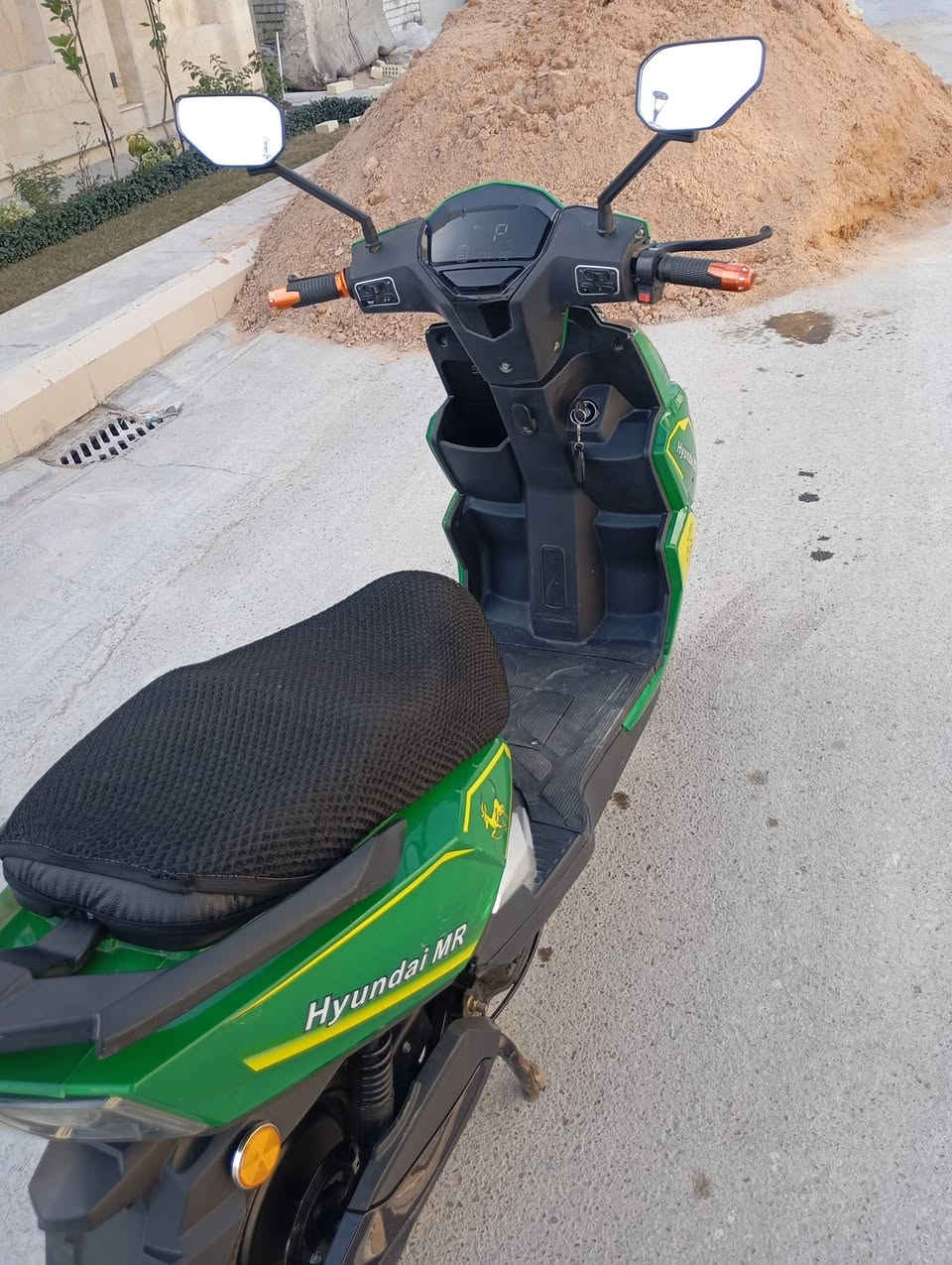 السلام عليكم للبيع سكنسMTR موديل 25 ملف 1500 بطاريات6كبار استعمال 5اشهر وصل الشراء موجود سعرها500وبيها مجال عنواني بغداد قرب كراج العلاوي اي ستفسار ***********وتساب فقط
