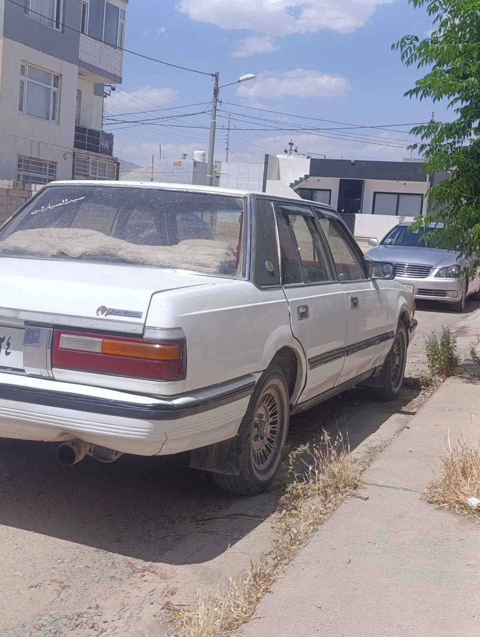 بەناوی خوا 
سۆپەر مۆدێل ١٩٨٥ گێرو مەکینە بە شەرت بێ دەعم لەسەر ساغی بۆیاخ کراوە بۆ جوانی ماشەڵا نمونە برێکی تازە بەستراوە گێچی حەماوە بانزین هەمووی ئیش ئەکات ماشەڵا یەک دینار مەسرەفی نییە ماڵی دۆستە ئارمی سلێمانی پلاستیک عەسل السليمانية, العراق


**إذا كنت صاحب هذا الإعلان وتريد حذفه لأي سبب، رجاءا أرسل رسالة إلى الدعم الفني**