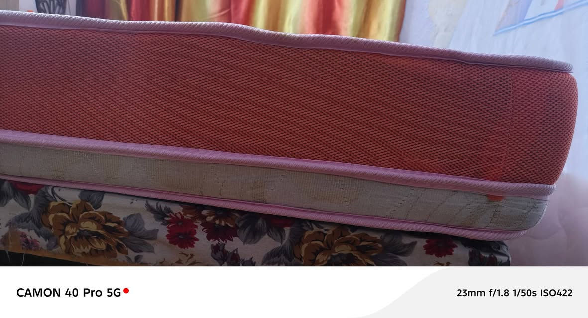 السلام عليكم الى من يهمة الأمر هذا فراش نفرين نضيف بس شوية دايس اريد انطي لوجة الله تعالى اي احد محتاج ويريدة
الاتصال ع هذا الرقم ***********
