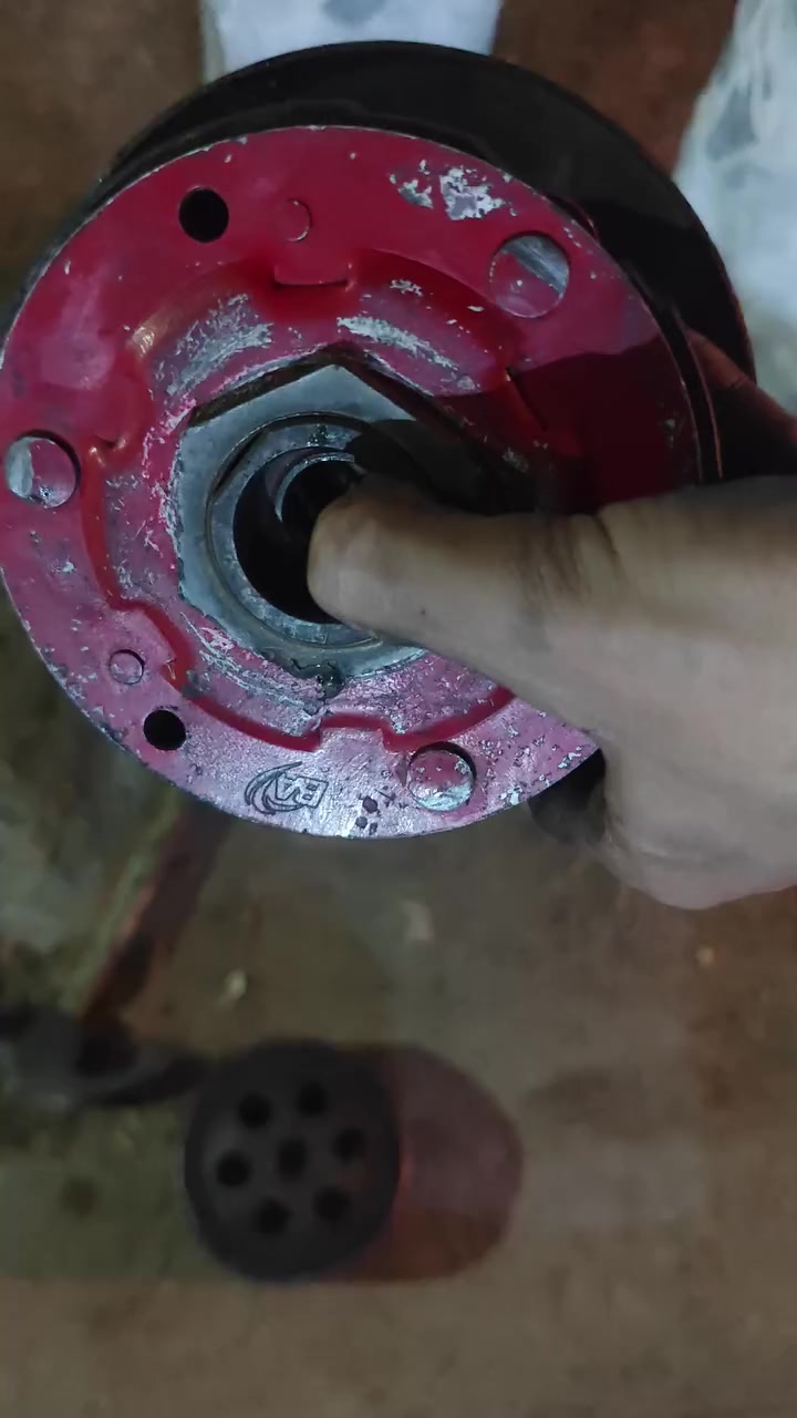 سلام عليكم صالنصه صجميه ام الوزه طكه وجعير جتي بل دراجه من رمبه وكلج خلفي رياضي مو بلاي مصبوغ مراوس بوري عدل ام بوز الازرك تجاريه


**إذا كنت صاحب هذا الإعلان وتريد حذفه لأي سبب، رجاءا أرسل رسالة إلى الدعم الفني**