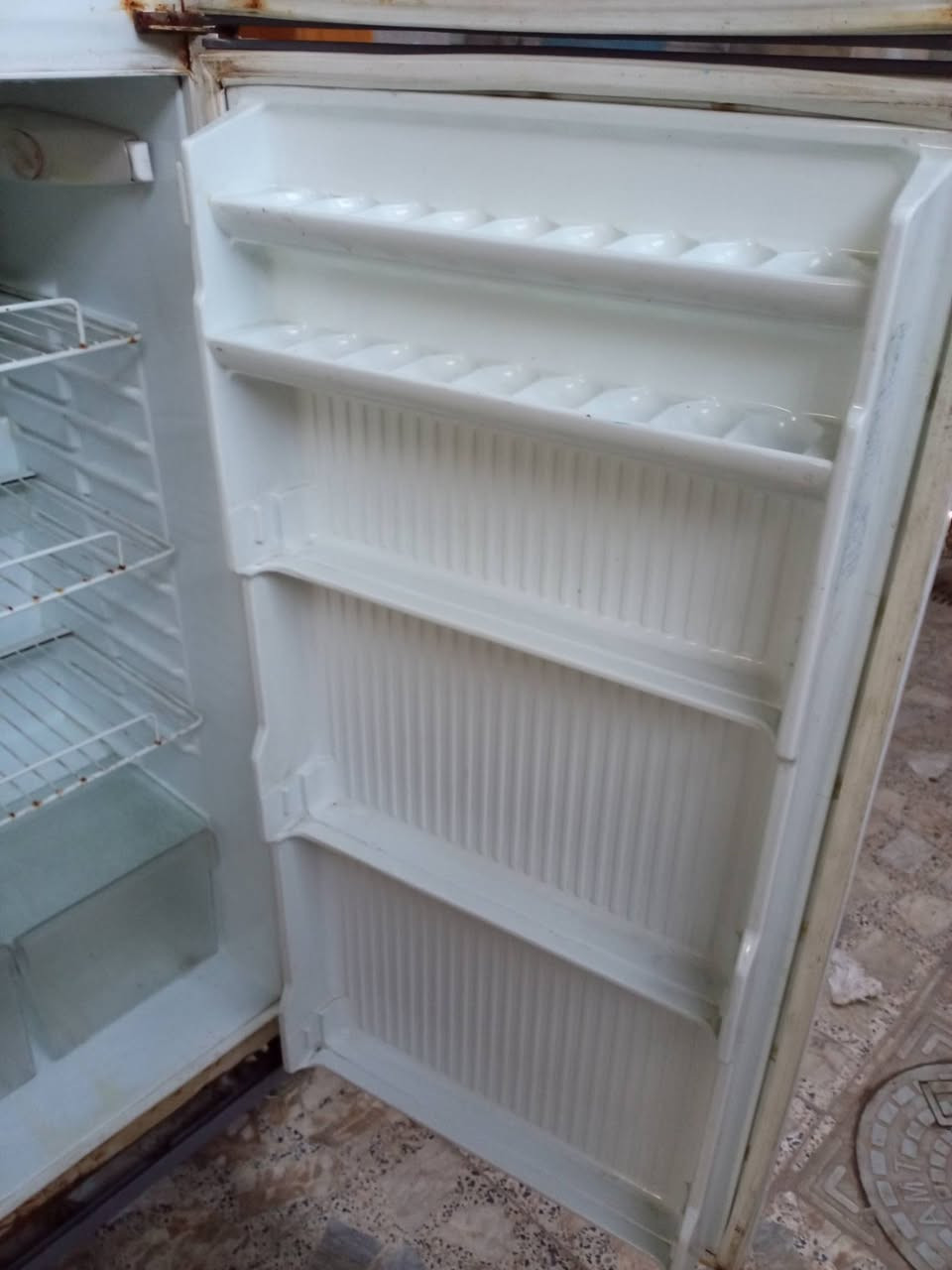 ثلاجه كريازي مستعمل علاالفحص افحص قبل الشراء


**إذا كنت صاحب هذا الإعلان وتريد حذفه لأي سبب، رجاءا أرسل رسالة إلى الدعم الفني**