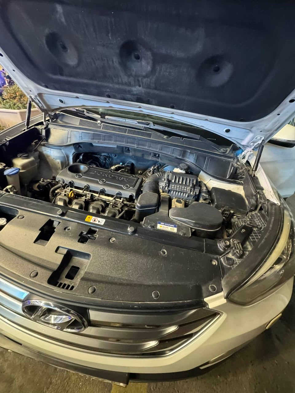 السلام عليكم سنتافيه للبيع موديل 15خليجي.  فول للخير كلشي بيه. مكينه أربعه.  شرط السونار. مكينه. وكير عليهن صيانه. بل كامل.  السعر.   (180) ورقه وبيه مجال. مكاني بغداد. ***********
