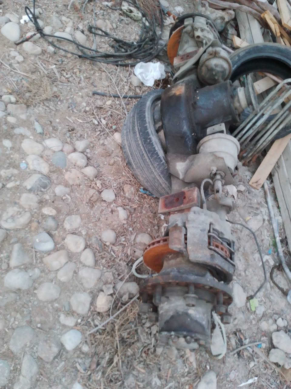 للبيع اكسن فالفو اف ٦ ٨برغي ويل ١٩ ونص كامل من كلشي السعر ٦ ورقات ونص مكاني بغداد *********** الشراي يتصل
