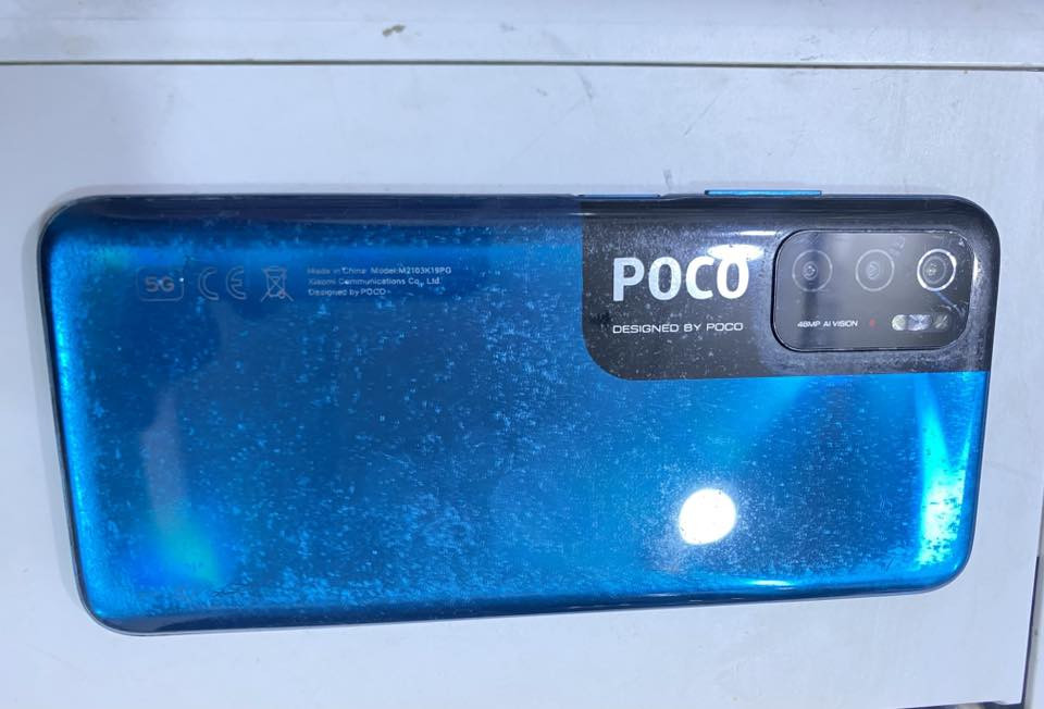 سلام عليكم بوكو ام ثري ذاكره 128 بي فطر ب الشاشه فقط جهاز شغال مابي اي نقص السعر 65 واتساب ***********
