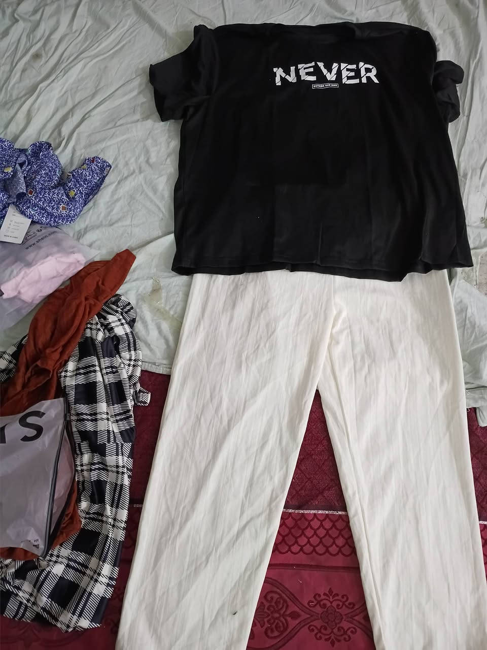 السلام عليكم بنات وصلتني ملابس جديده مجمع الحنين قرب مول ابو نور مقابل الشاشه خلطات و بكج سيرومات للوجه وخلطه وصابونه للمناطق وكلهن مجربات ومضمونات


**إذا كنت صاحب هذا الإعلان وتريد حذفه لأي سبب، رجاءا أرسل رسالة إلى الدعم الفني**