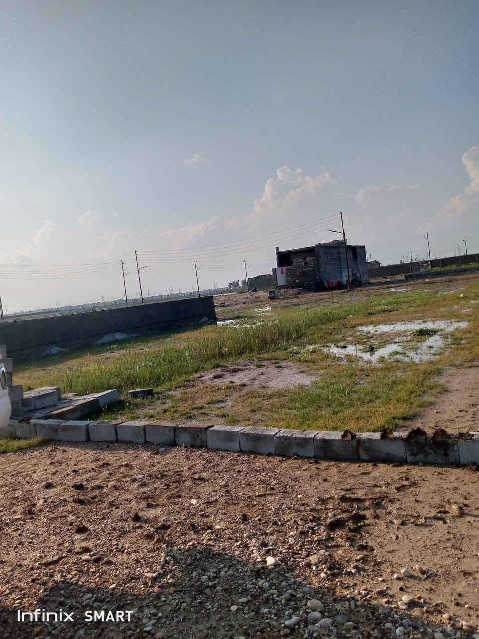 سلام عليكم قطعه ارض للبيع براغه مساحه 165 طابو زراعي 25 بيها خدمات سعرها حلو مناسب باول تعليق 
واتساب ***********
