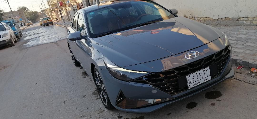 السلام عليكم النتره موديل ٢٠٢١ لمتدد مشروع وطني رقم بغداد مكينه ٢٠٠ دوش كيره مبدل جديد AT هواي بيها مواصفات فتحه بصمه رادار نقطه عمياء لايت ٣ عدسات زنون فتحه معروفه  مواصفات الفول حادثه بنيد وجامغ فقط 
كلشي واضح بلمنشور 
*********** اتصال  و  اتساب العنوان ديوانيه
