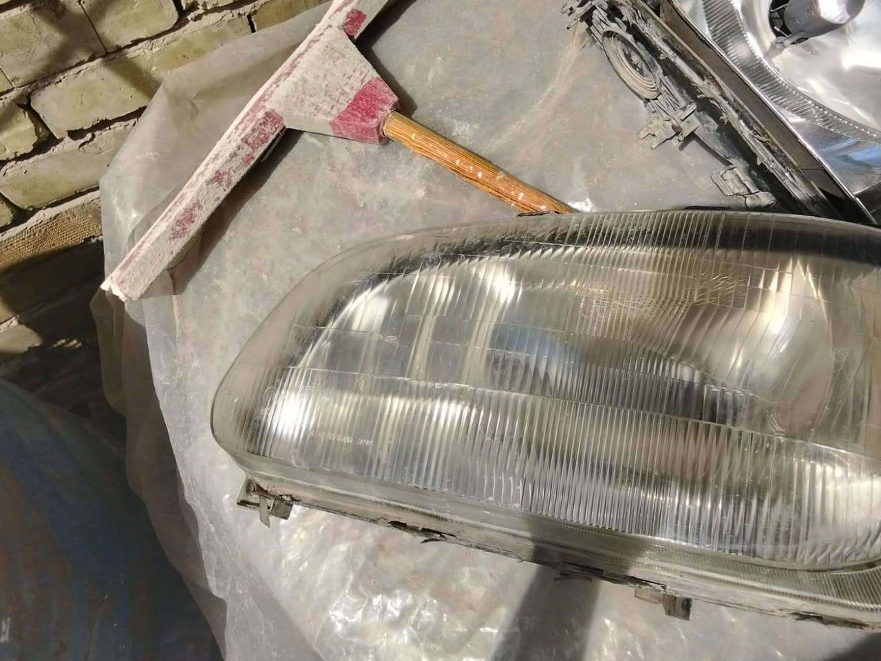 سلام عليكم شيطان ورحمة الله وبركاته لايتات هينو عوزهن كلوبات وجامه فقط الي يريدهن  رقمي*********** قيم وأخذ إلي يرضه بي الله
