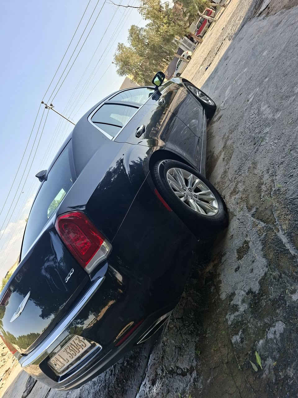 السلام عليكم للبيع او مراوس حسب القناعه كرايسلر اوباما C300 موديل 19 اصل مرمزه ٢٢ رقم بغداد بأسمي فول مواصفات عده البانورما مواصفات C حادث سطحي بدون ايرباك اي استفسار ***********
