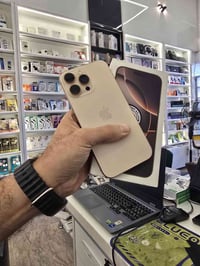 ايفون ١٦ برو ماكس ذاكره ٢٥٦ بطاريه ١٠٠ ماستر عدد دورات الجهاز ٩٣ ضمان ...